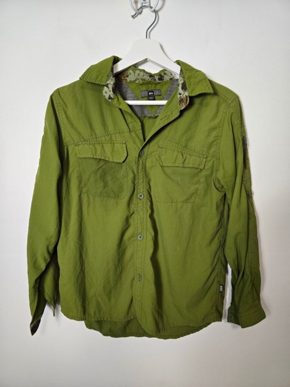 REI Boys Size L 12/14 Sahara Green Tech Long-Sleeve Button-Up Shirt Ripstop UPF